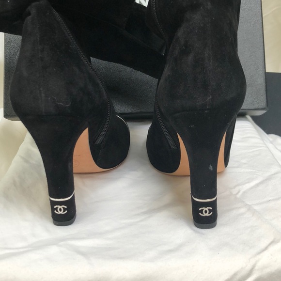 CHANEL Shoes - 🔴NEW❤️Authentic CHANEL High Knee Boots 😍